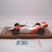 Mclaren MP4/1B 1982 Winner Detroit GP Driver: John Watson SHOWCASE INCLUDED