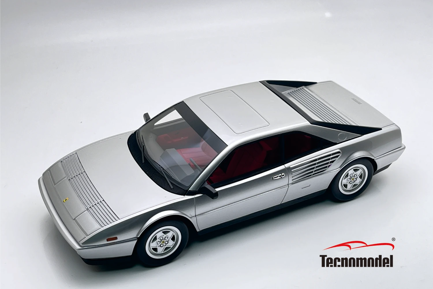 Ferrari 308 Mondial 3.2 1985 Nurburgring Silver