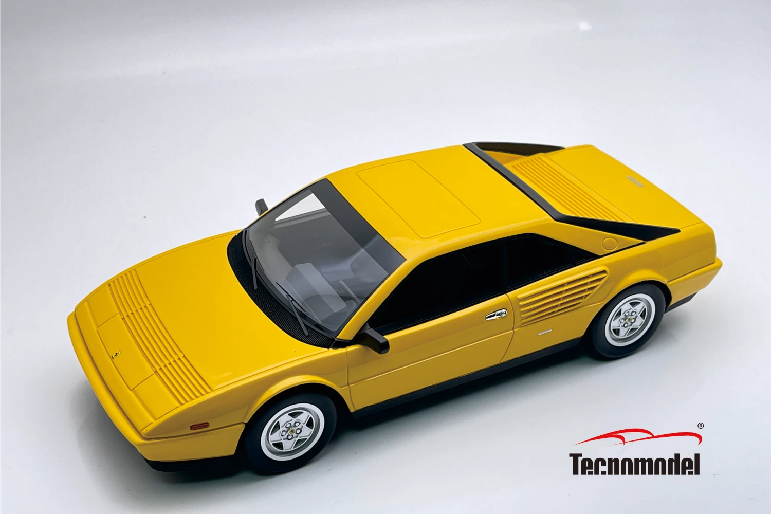 Ferrari 308 Mondial 3.2 1985 Modena Yellow
