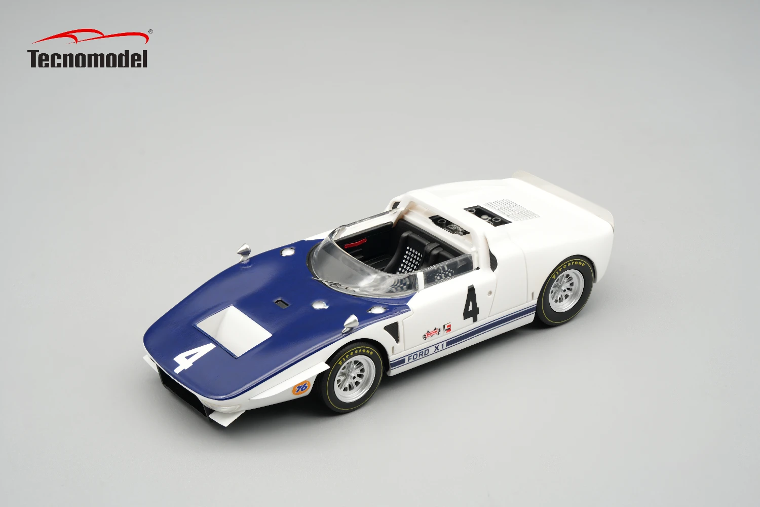 Ford GT 40 Roadster X1 1965  Nassau Driver: C. Amon Car #4