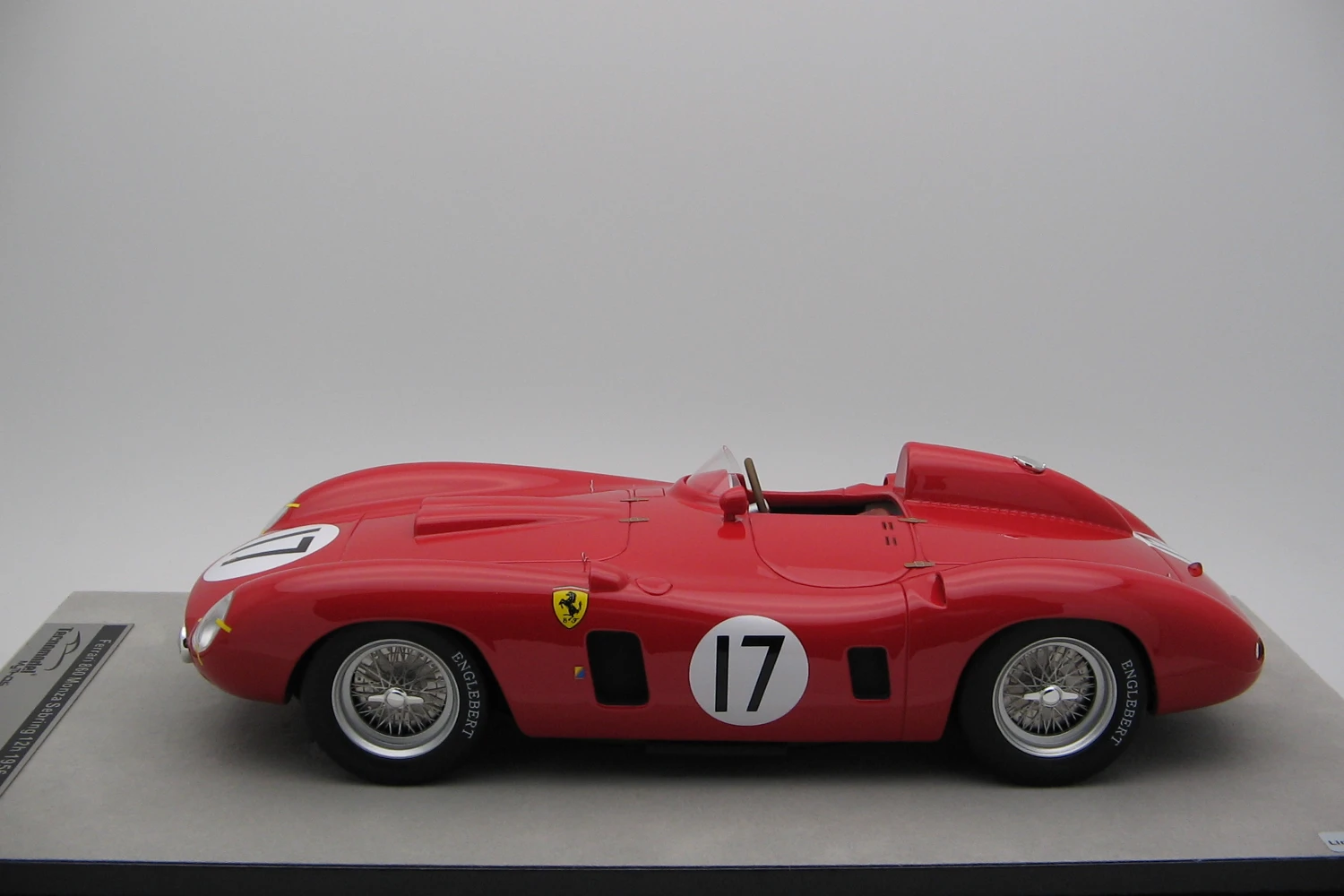 <!--articolo.descrizione_articolo-->