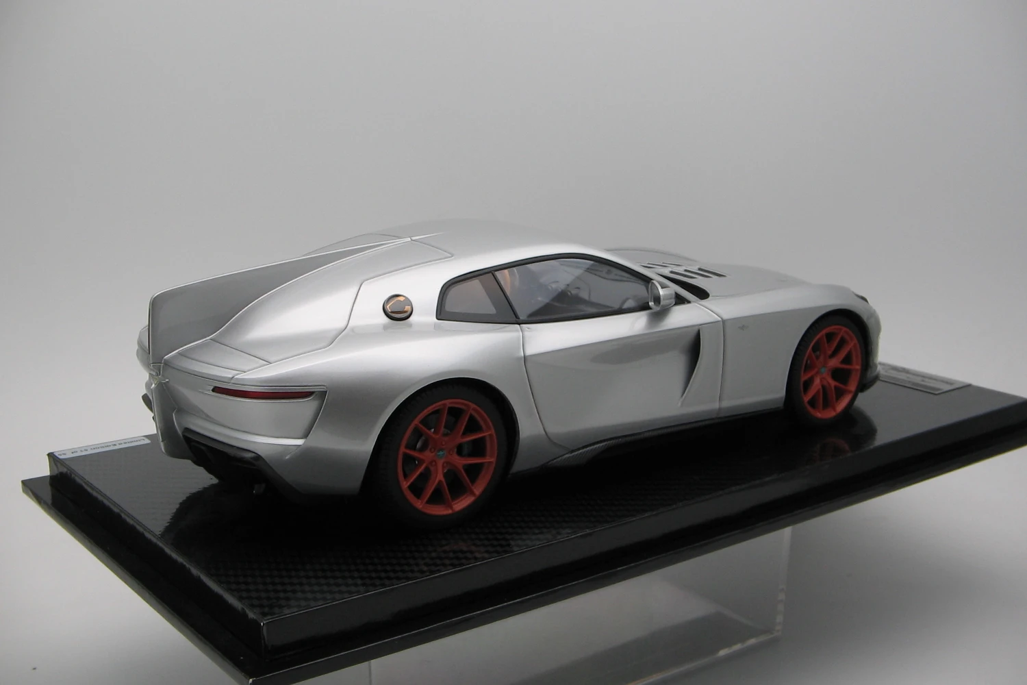 <!--articolo.descrizione_articolo-->