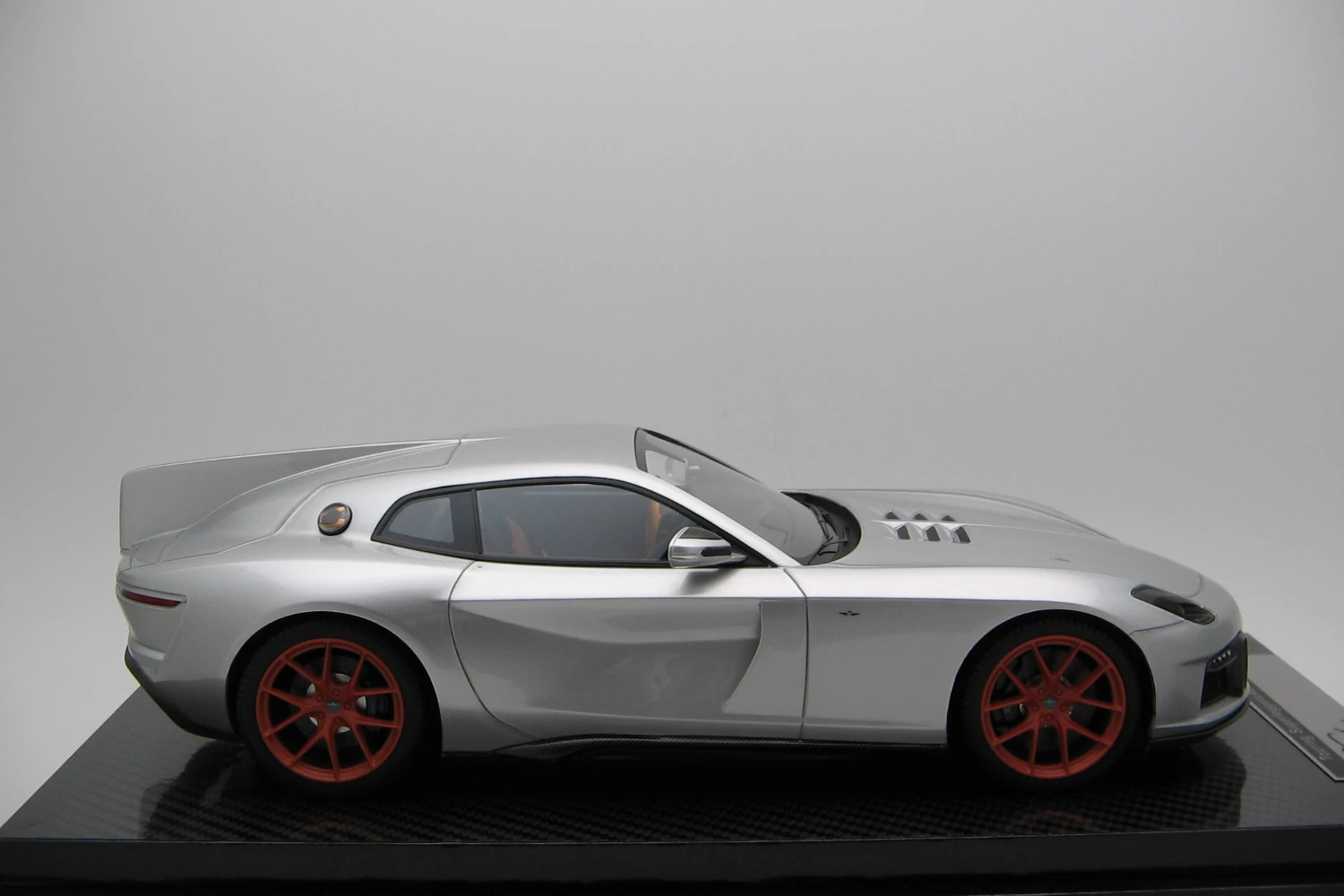 <!--articolo.descrizione_articolo-->