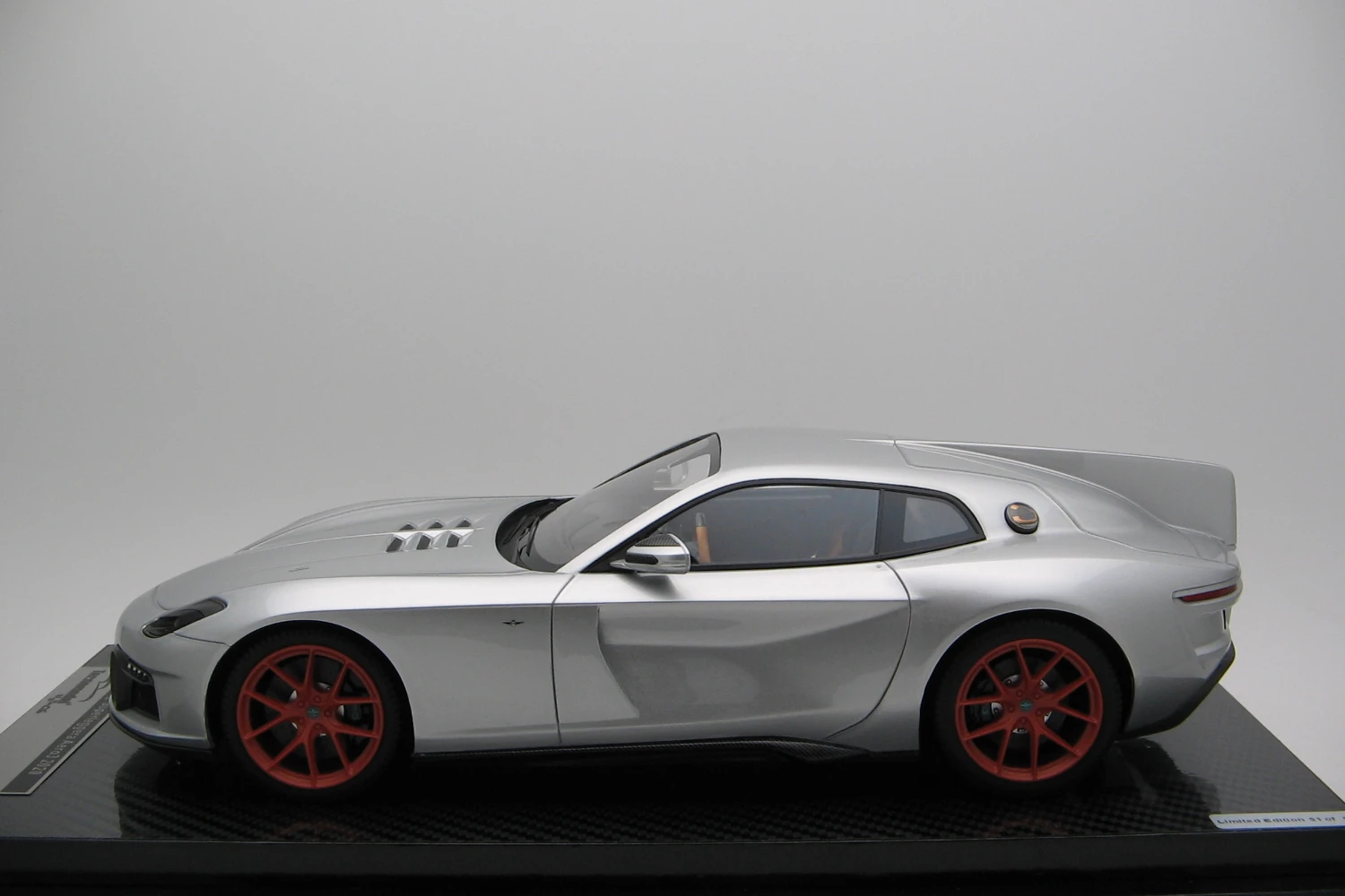 <!--articolo.descrizione_articolo-->