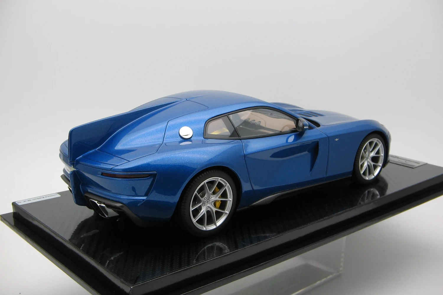 <!--articolo.descrizione_articolo-->