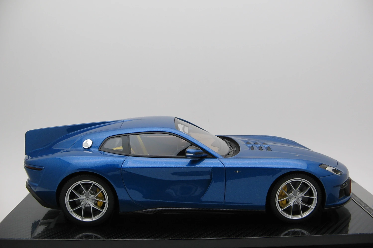 <!--articolo.descrizione_articolo-->