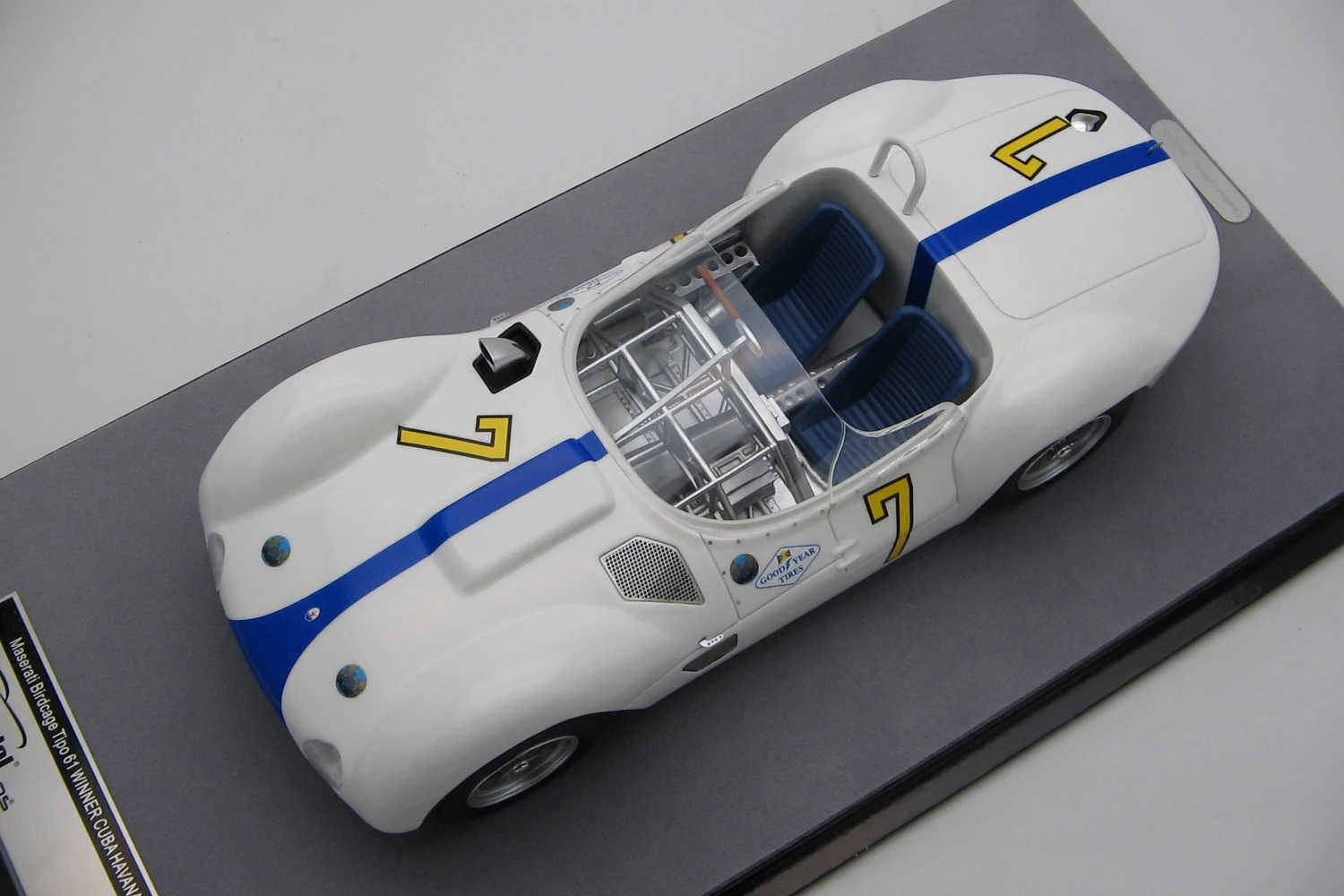 <!--articolo.descrizione_articolo-->