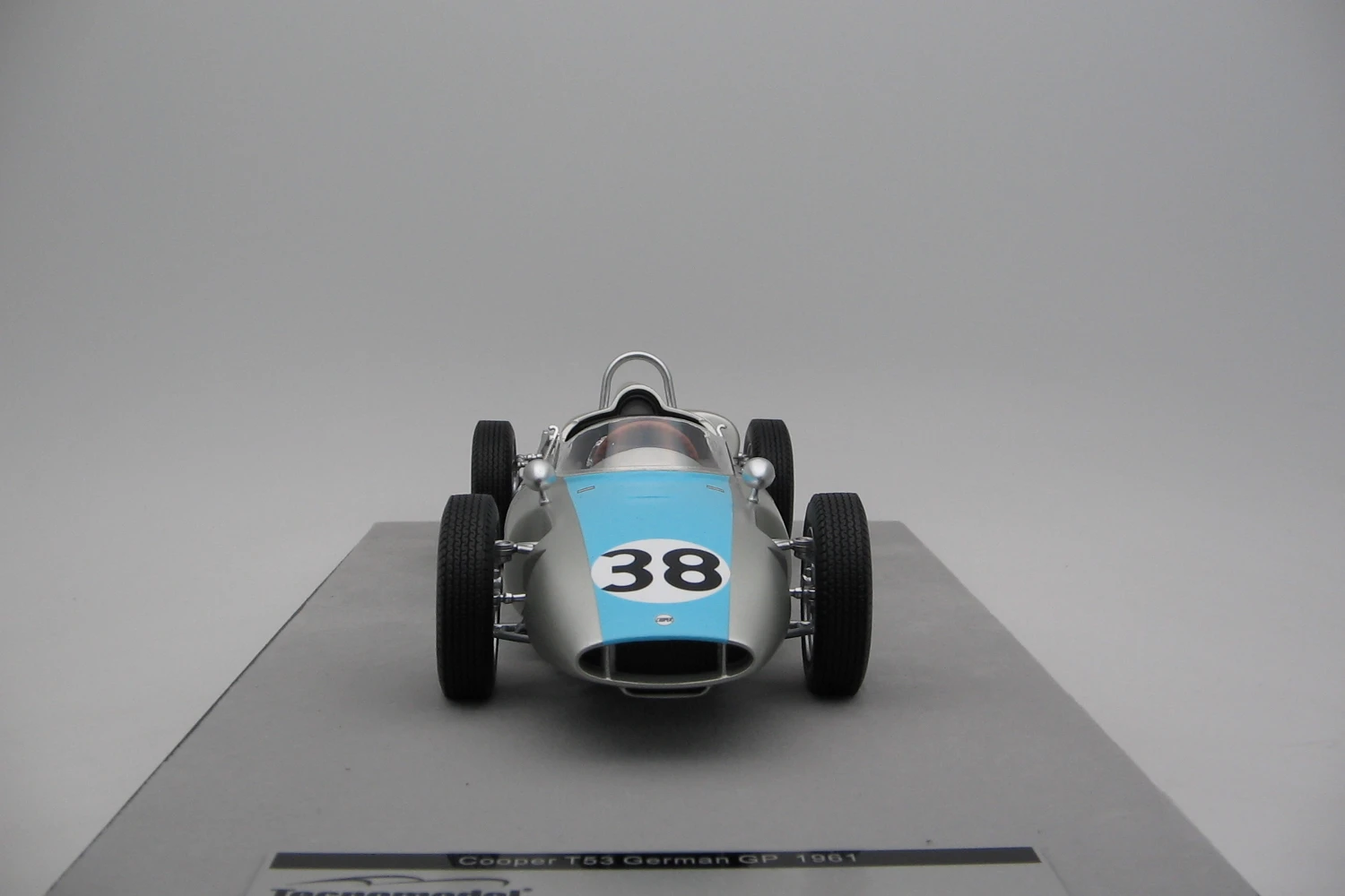 <!--articolo.descrizione_articolo-->