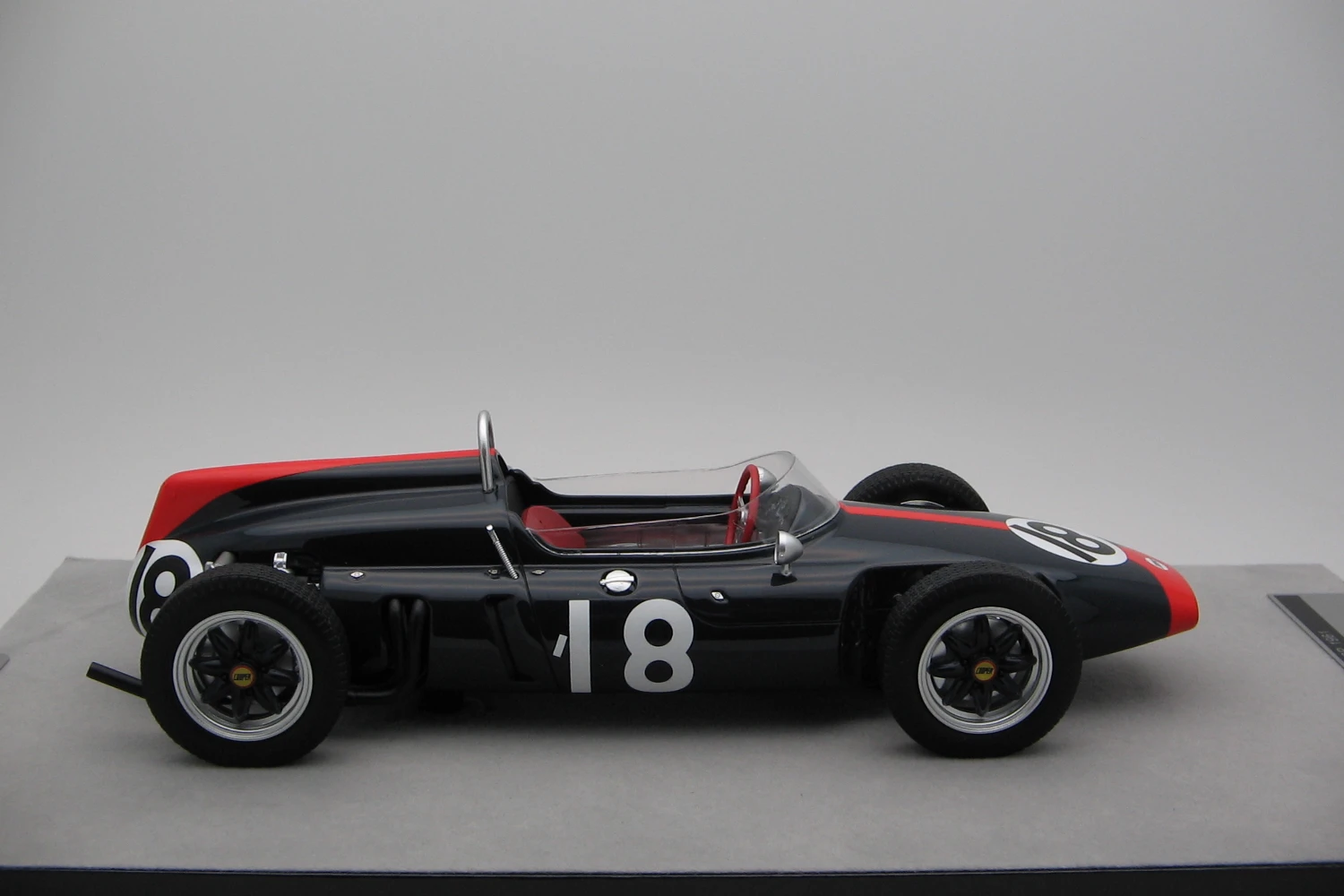 <!--articolo.descrizione_articolo-->