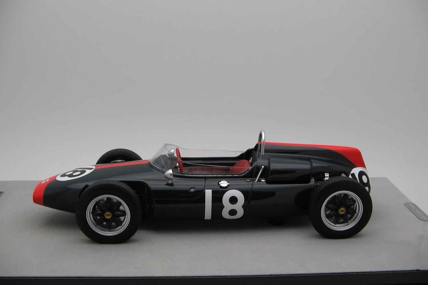 <!--articolo.descrizione_articolo-->