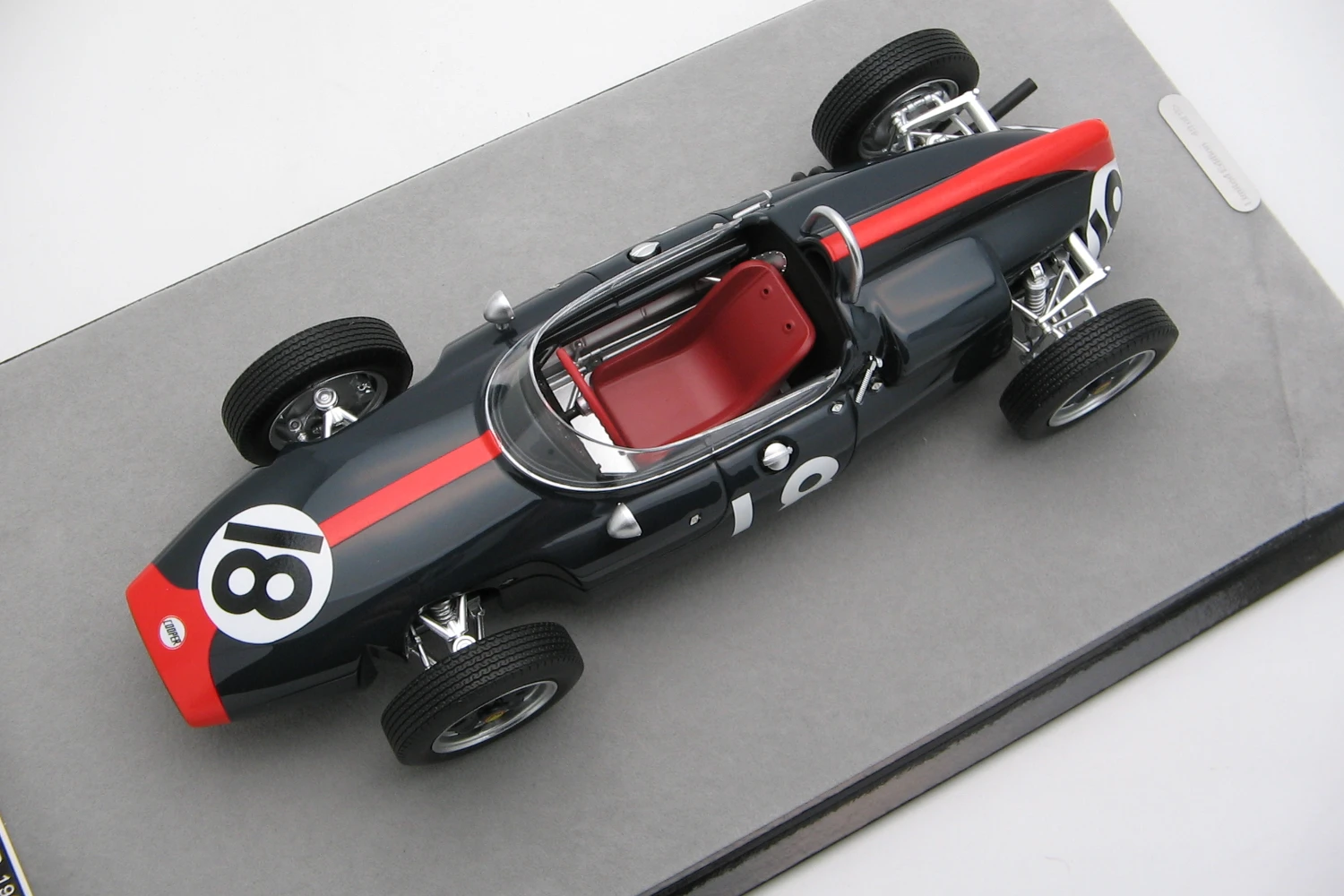 <!--articolo.descrizione_articolo-->