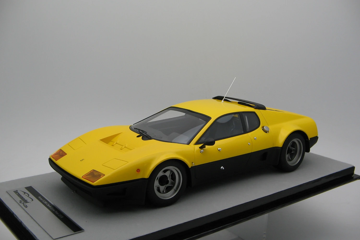 <!--articolo.descrizione_articolo-->