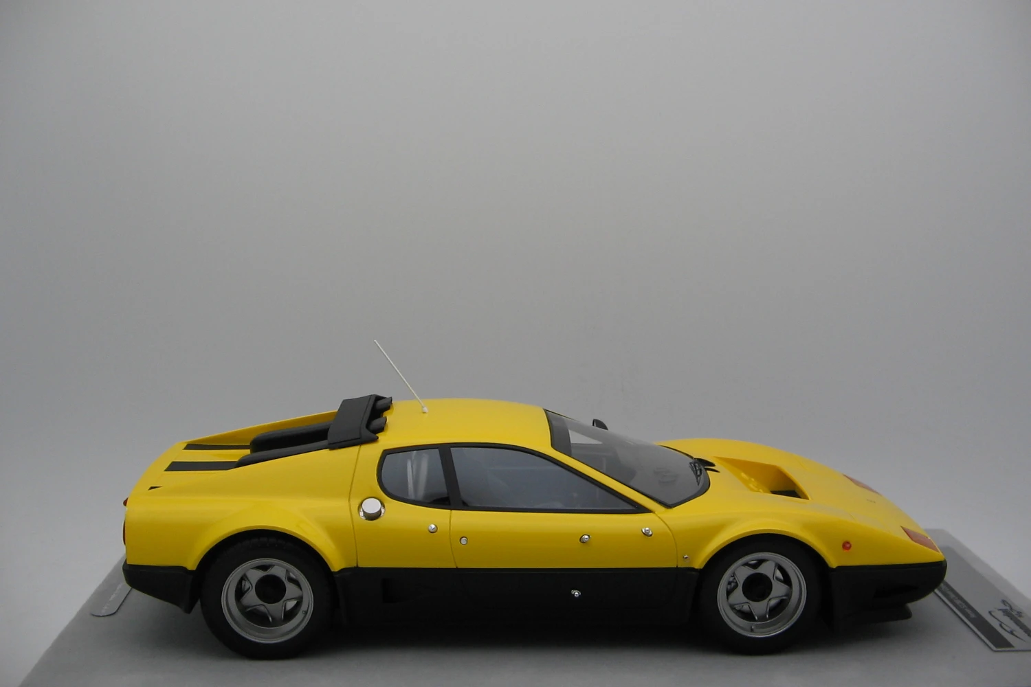 <!--articolo.descrizione_articolo-->