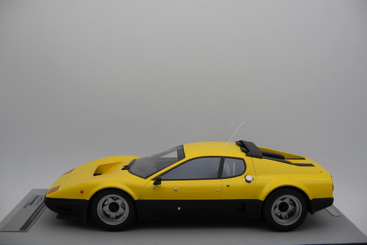 <!--articolo.descrizione_articolo-->