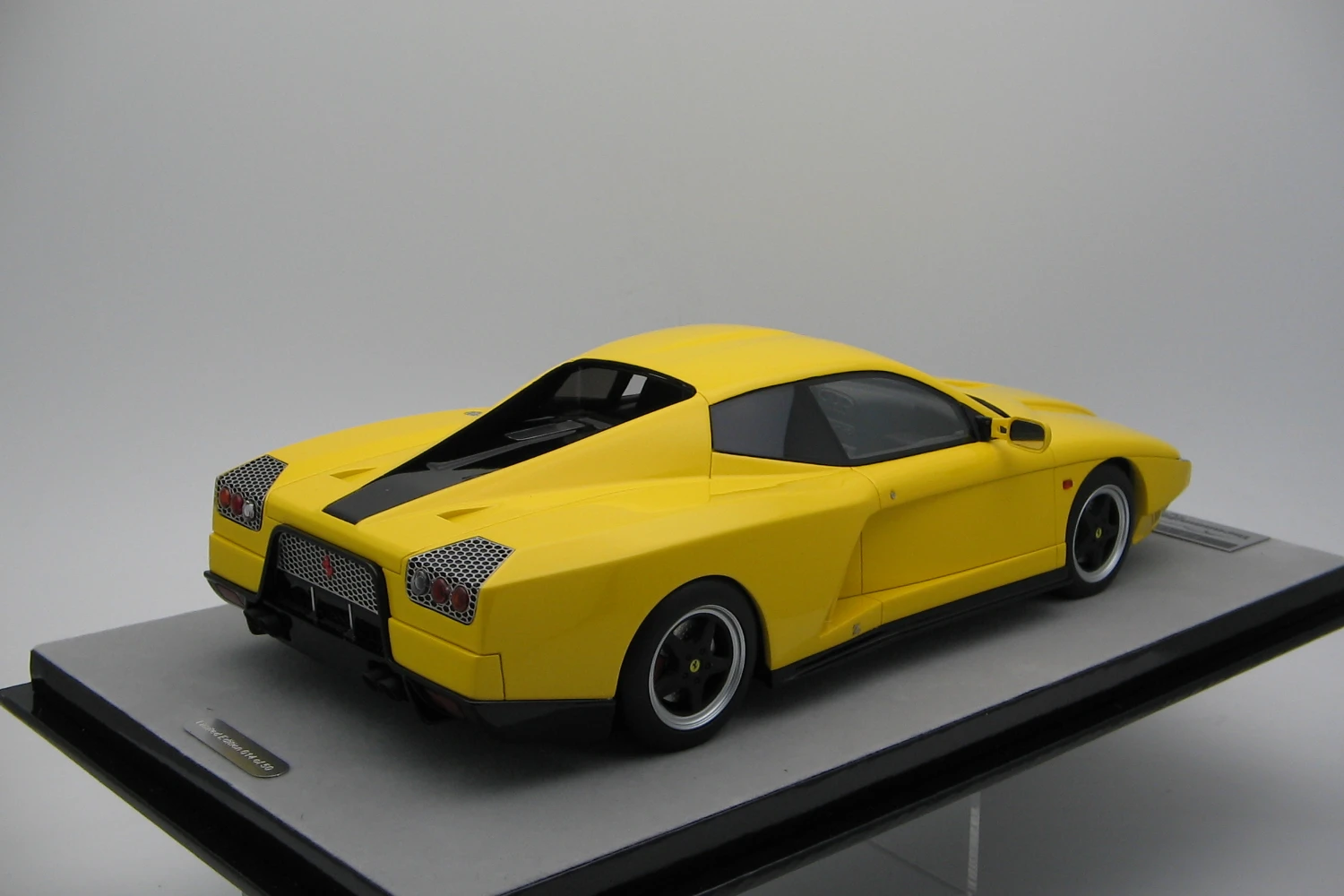 <!--articolo.descrizione_articolo-->