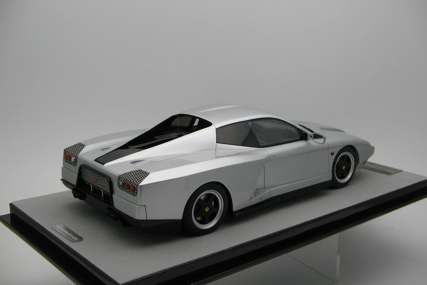 <!--articolo.descrizione_articolo-->