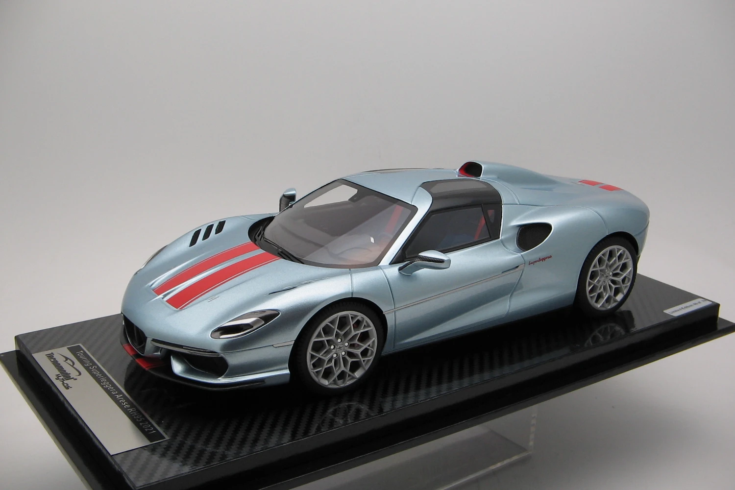 <!--articolo.descrizione_articolo-->