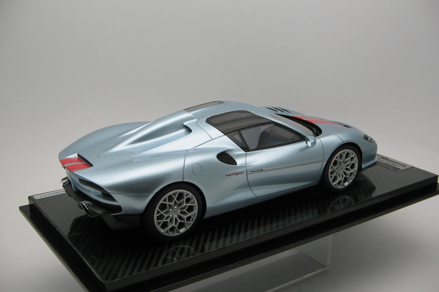 <!--articolo.descrizione_articolo-->