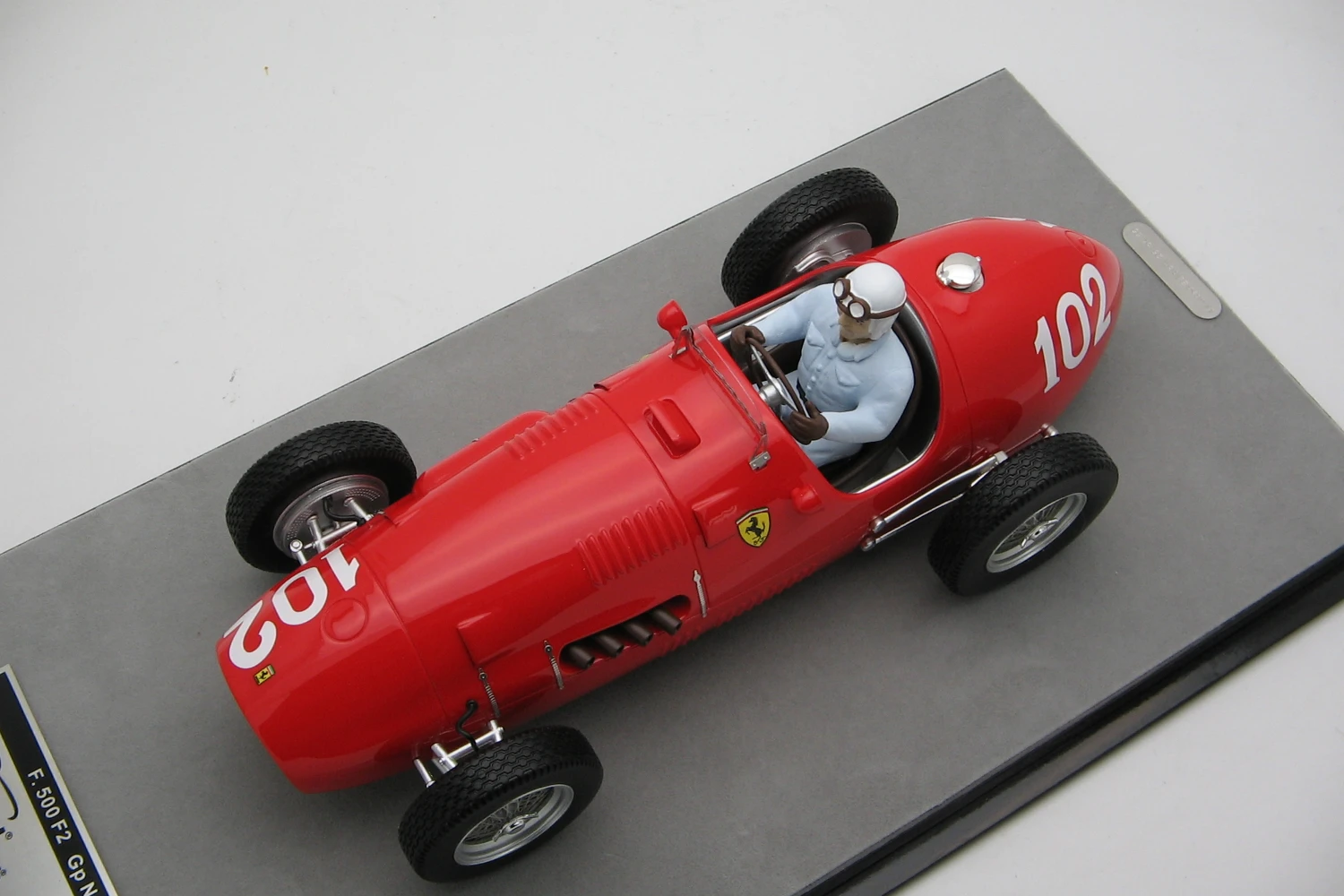 <!--articolo.descrizione_articolo-->