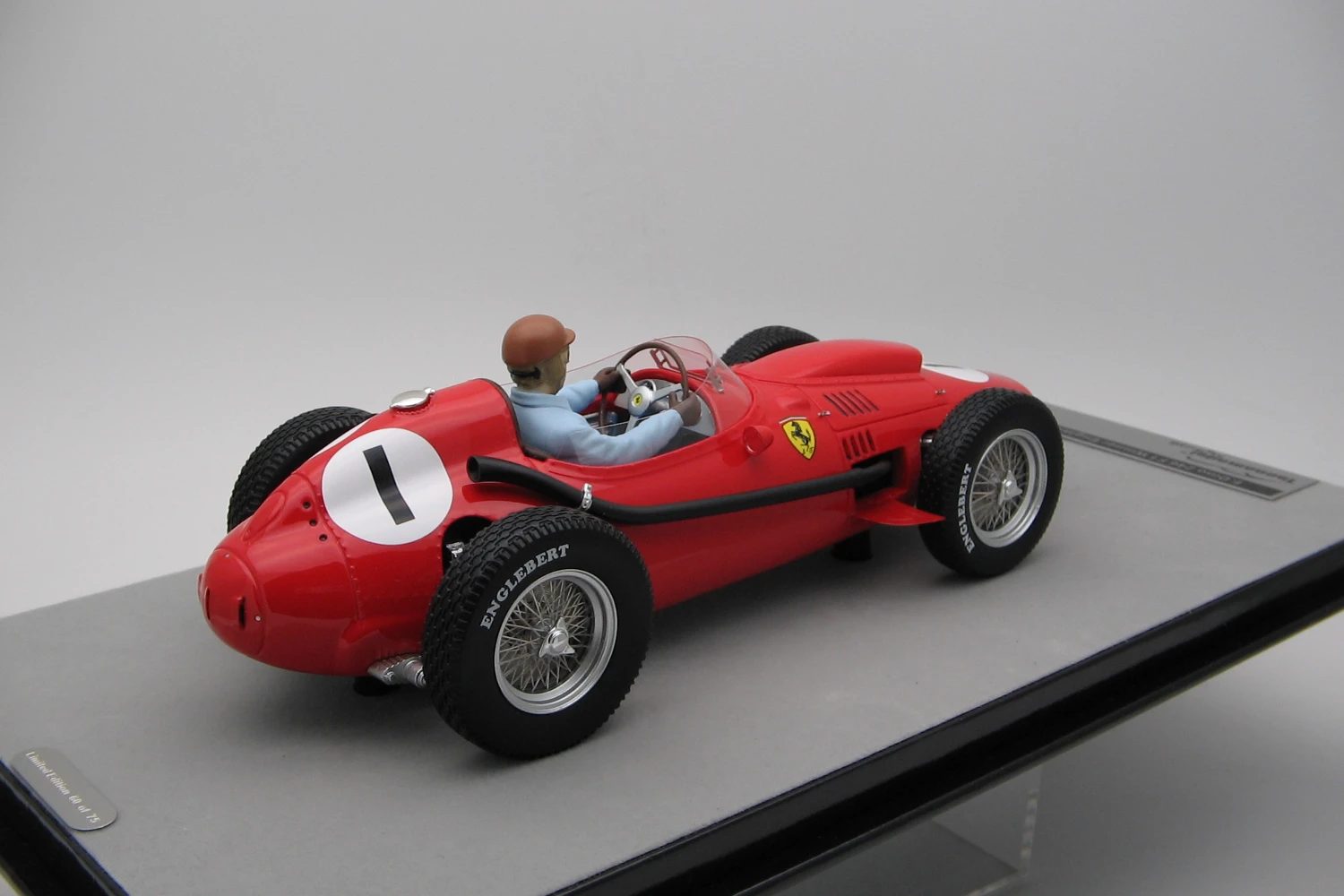 <!--articolo.descrizione_articolo-->