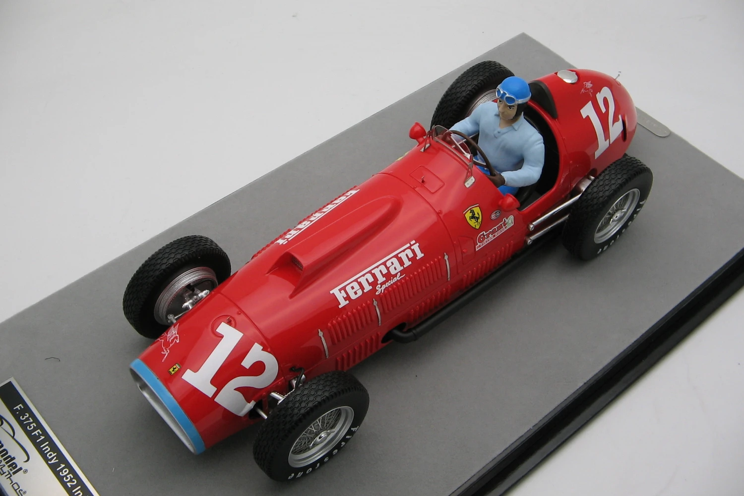 <!--articolo.descrizione_articolo-->