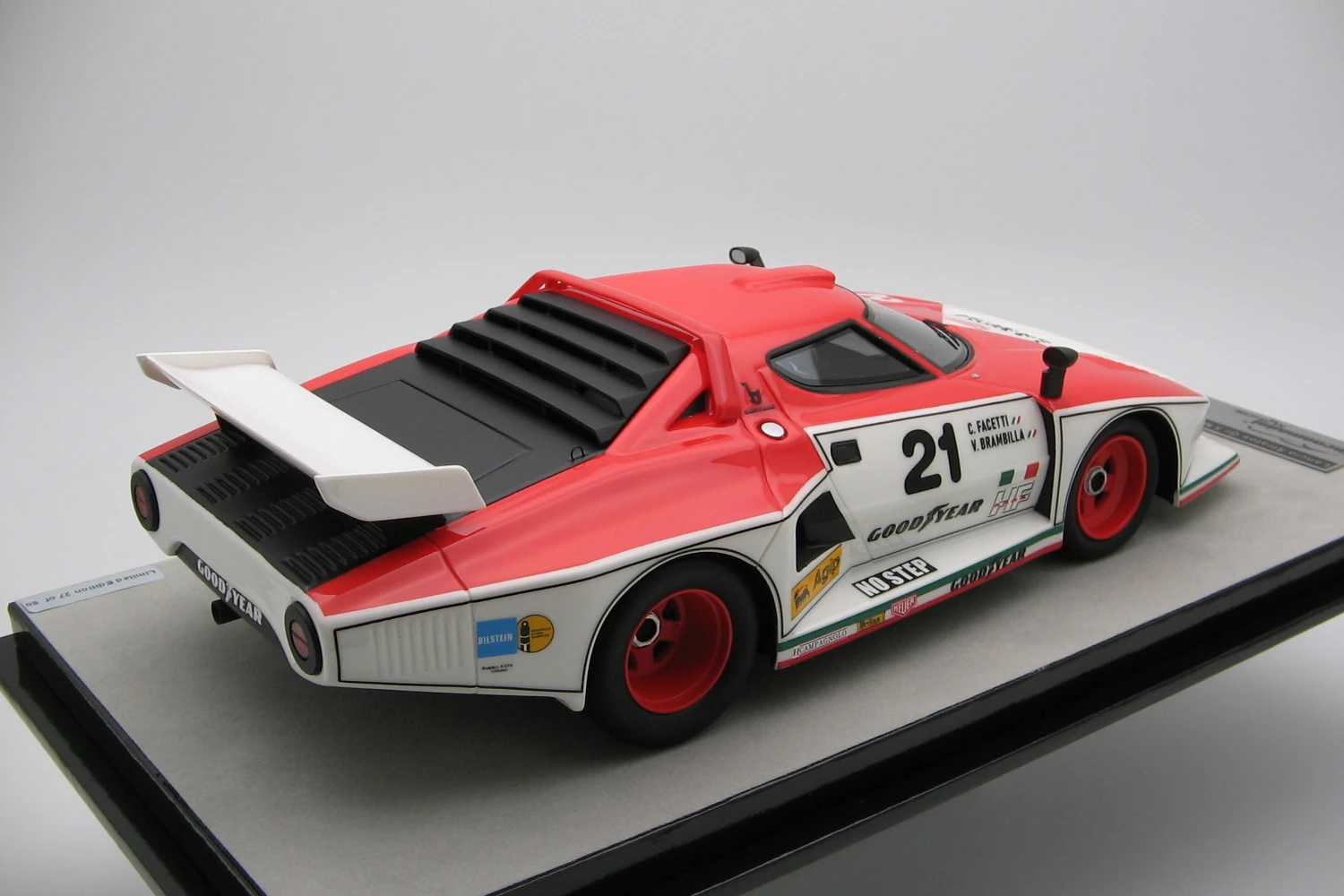 <!--articolo.descrizione_articolo-->