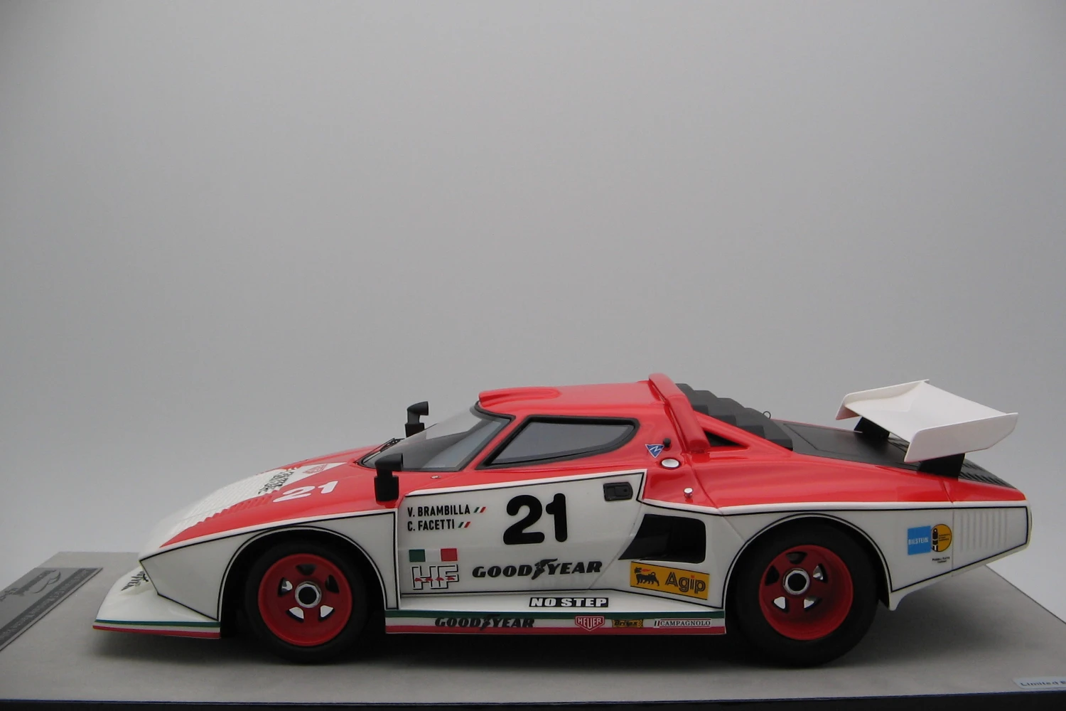 <!--articolo.descrizione_articolo-->