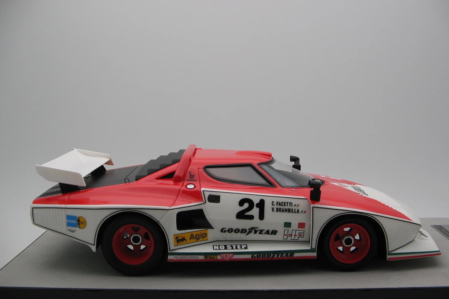 <!--articolo.descrizione_articolo-->