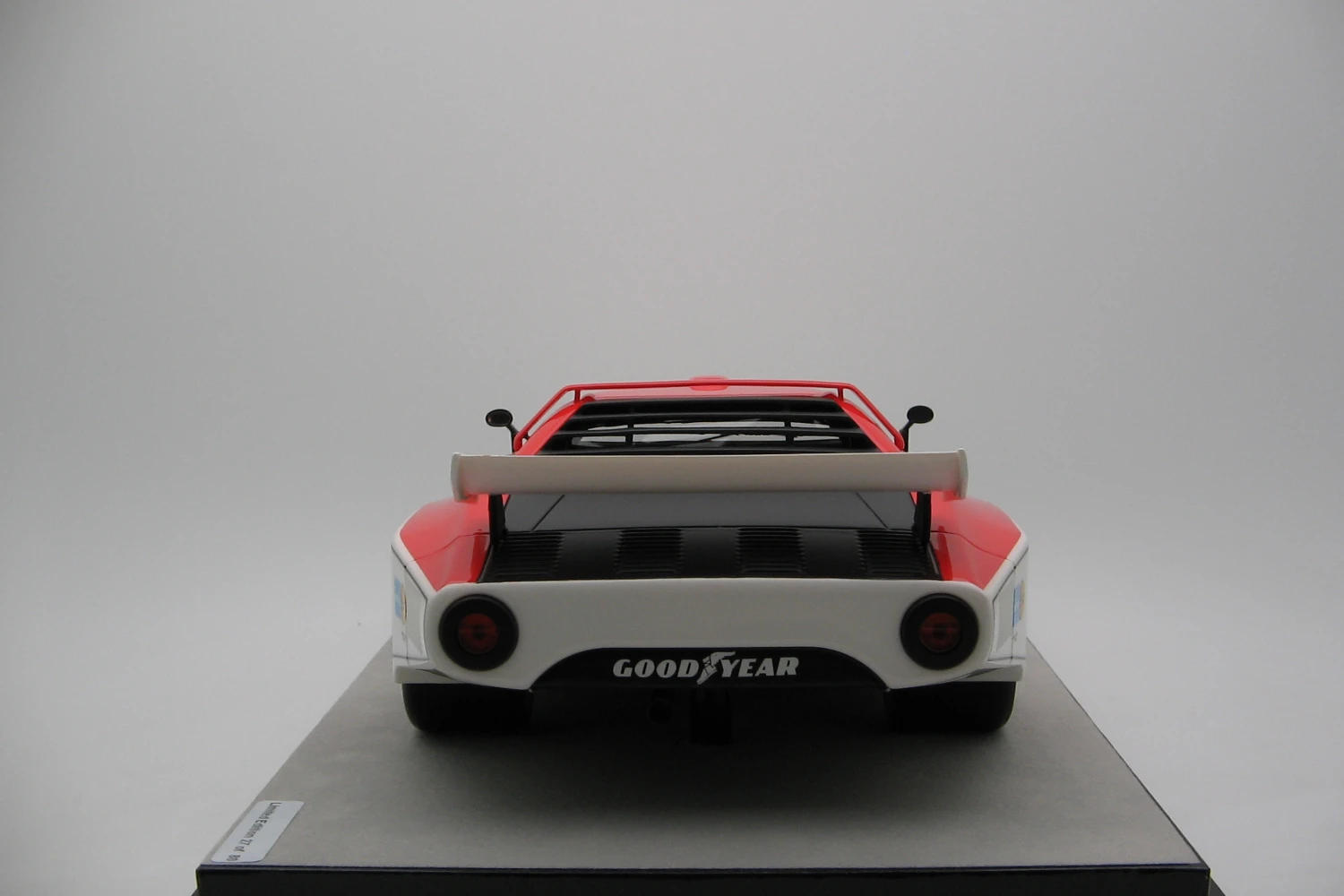 <!--articolo.descrizione_articolo-->