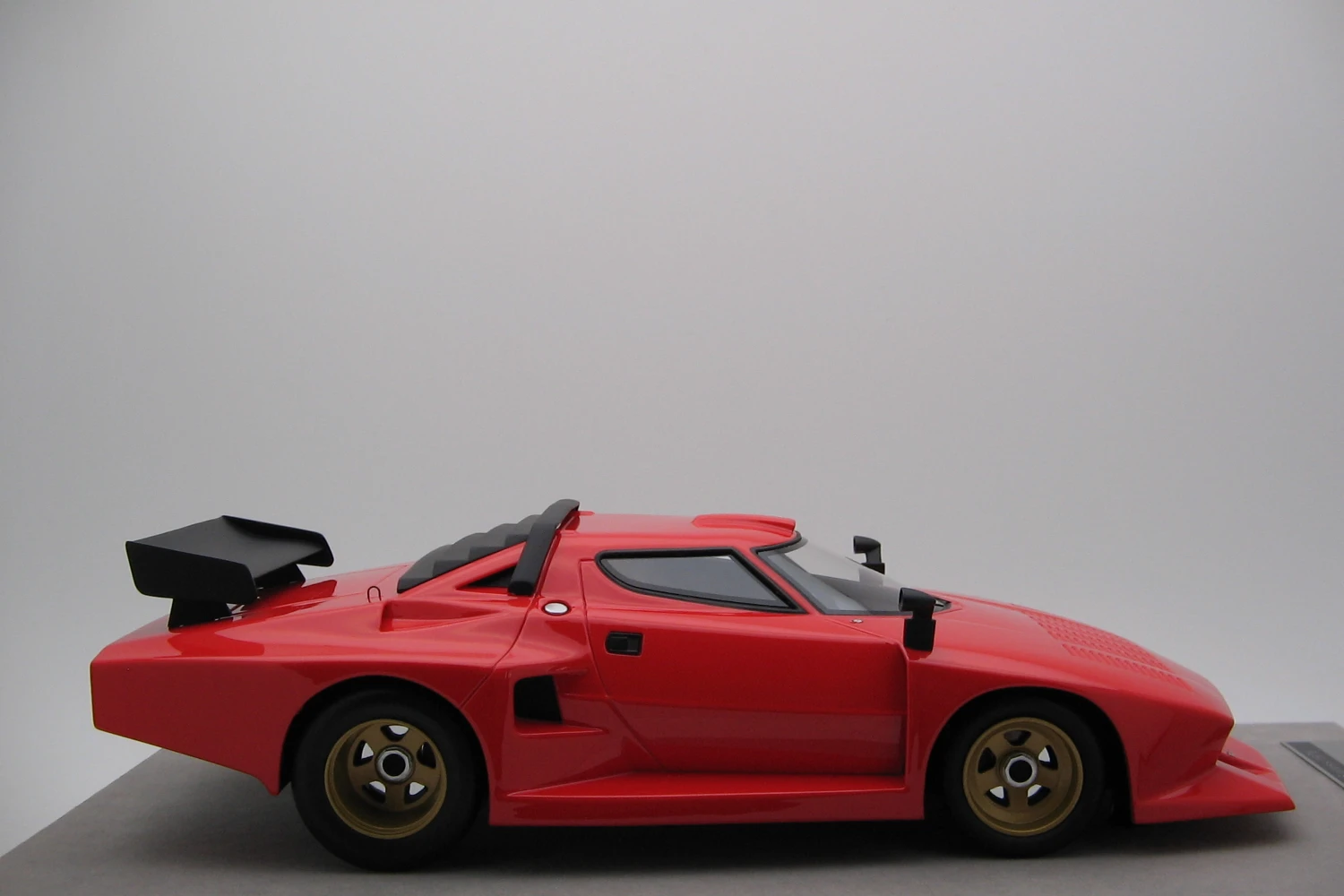 <!--articolo.descrizione_articolo-->