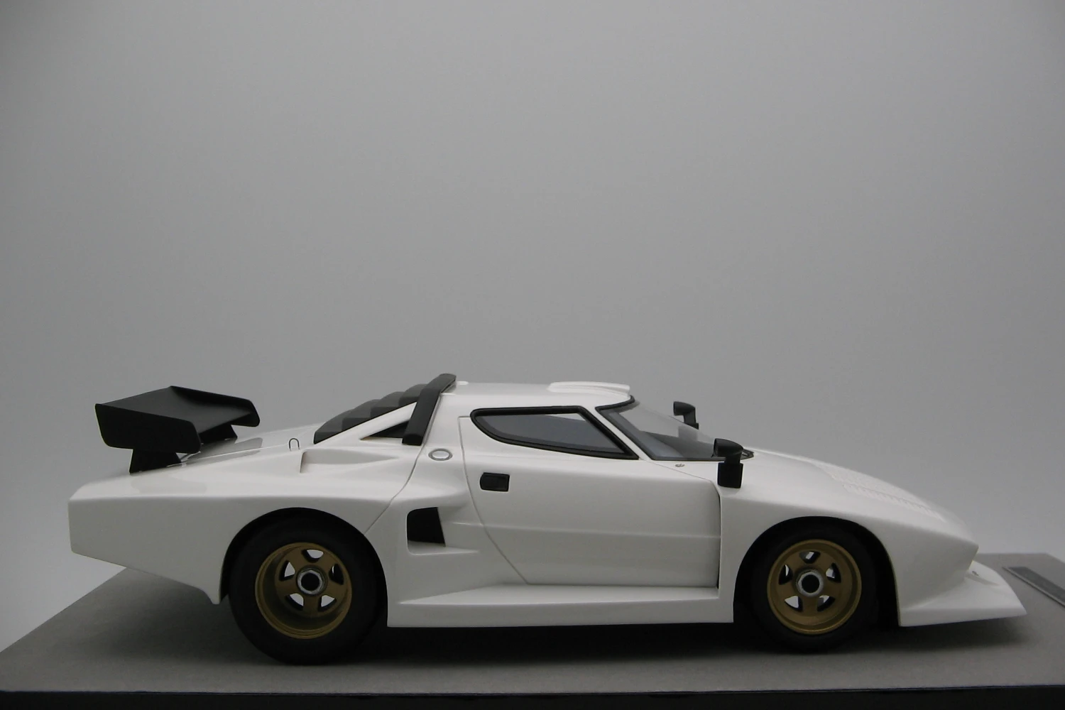 <!--articolo.descrizione_articolo-->