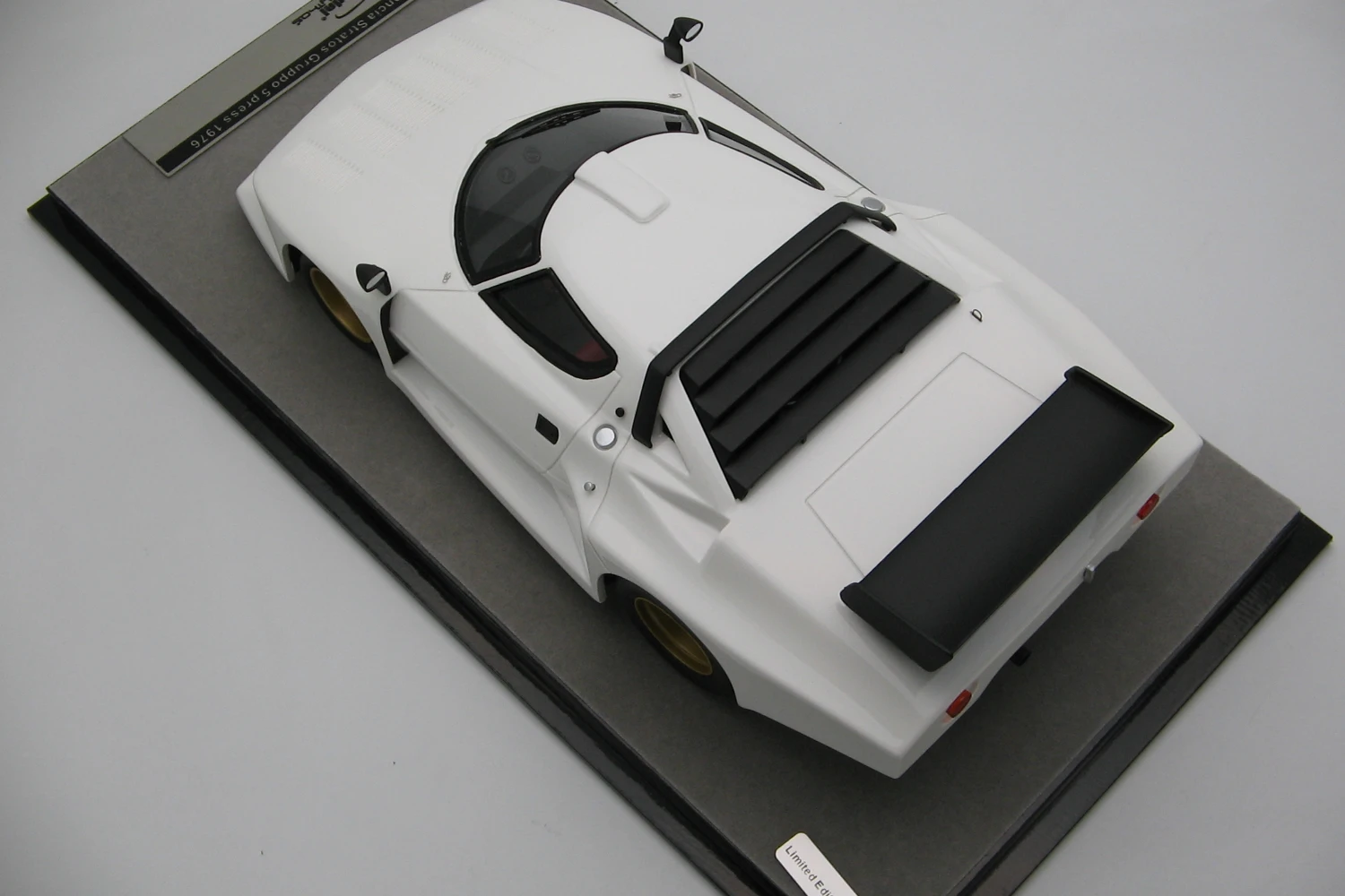 <!--articolo.descrizione_articolo-->