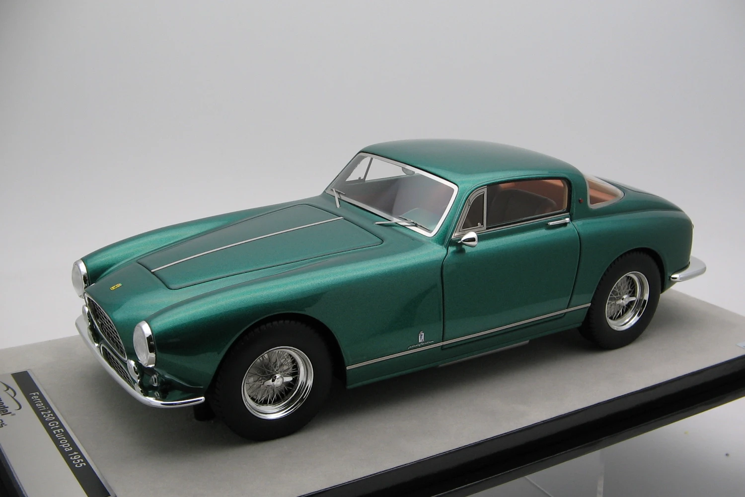 <!--articolo.descrizione_articolo-->