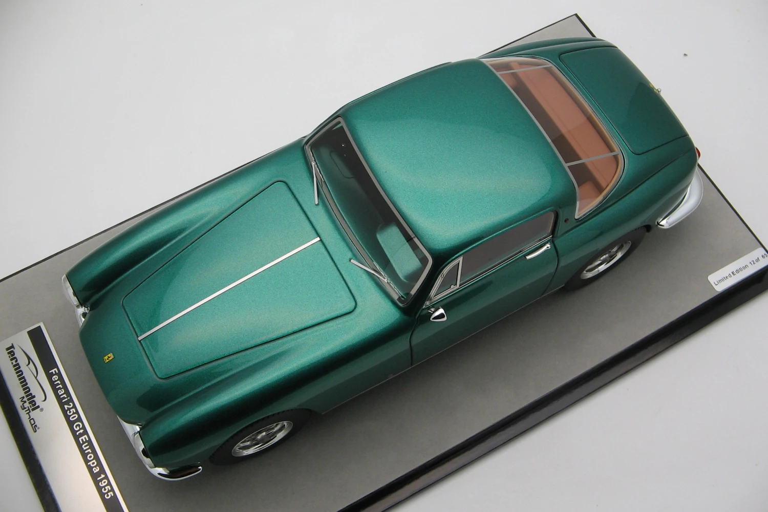 <!--articolo.descrizione_articolo-->