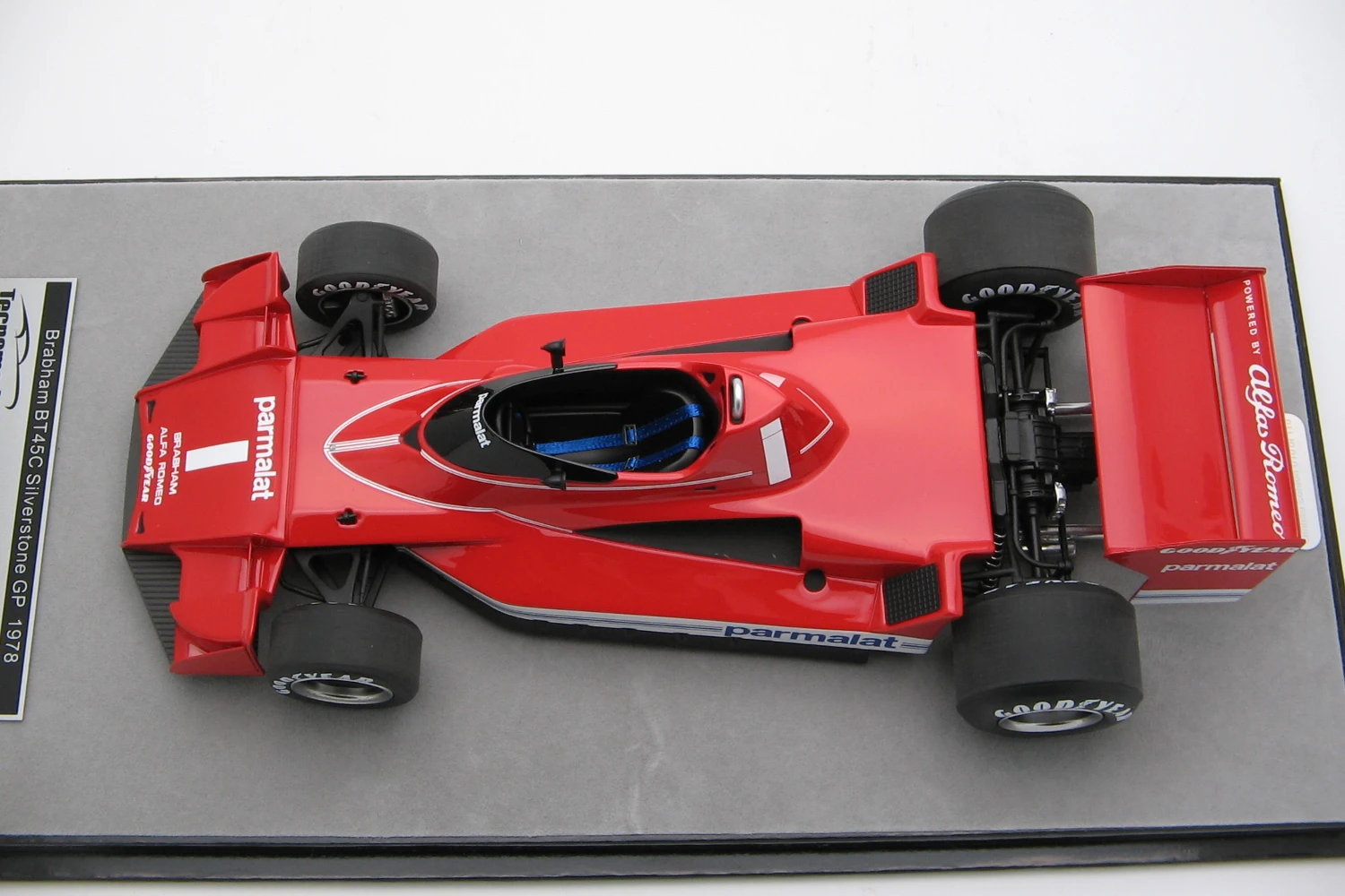 <!--articolo.descrizione_articolo-->