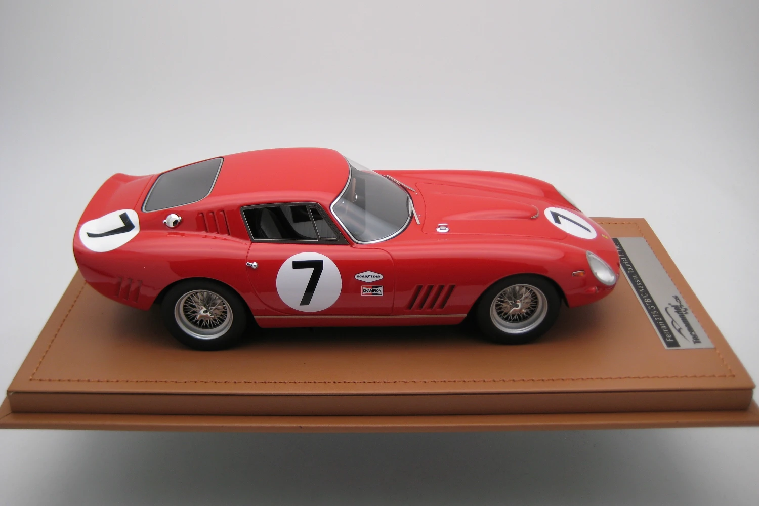 <!--articolo.descrizione_articolo-->