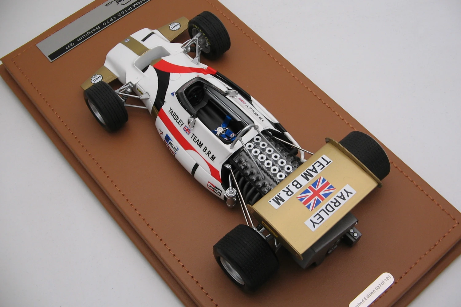 <!--articolo.descrizione_articolo-->