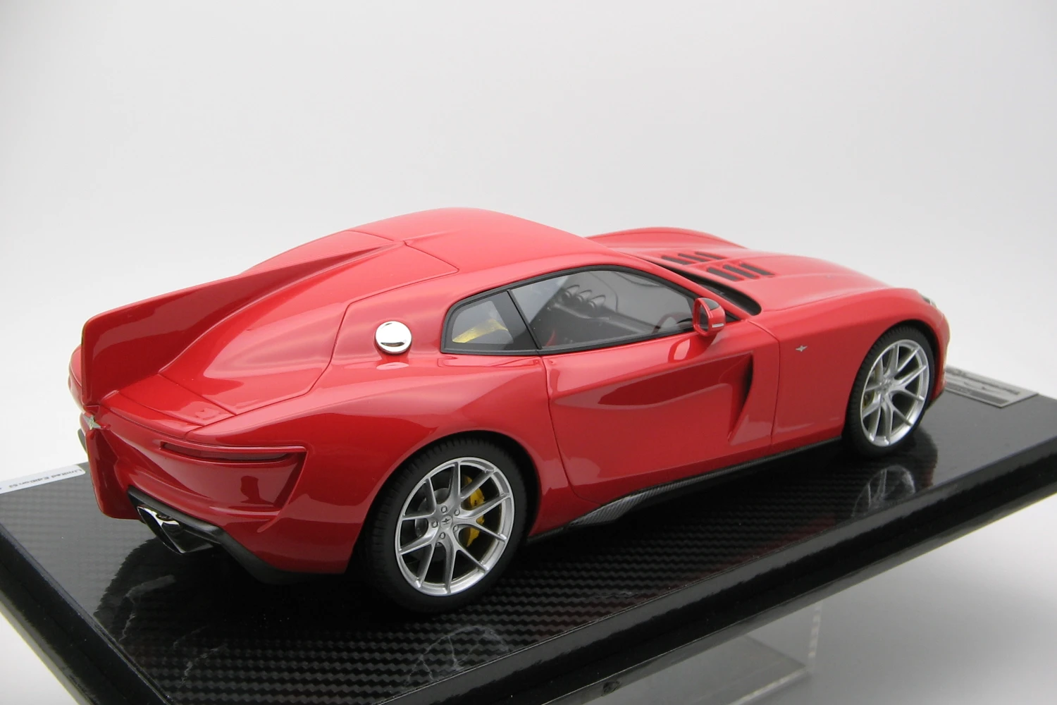 <!--articolo.descrizione_articolo-->