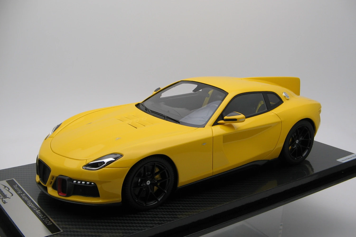 <!--articolo.descrizione_articolo-->