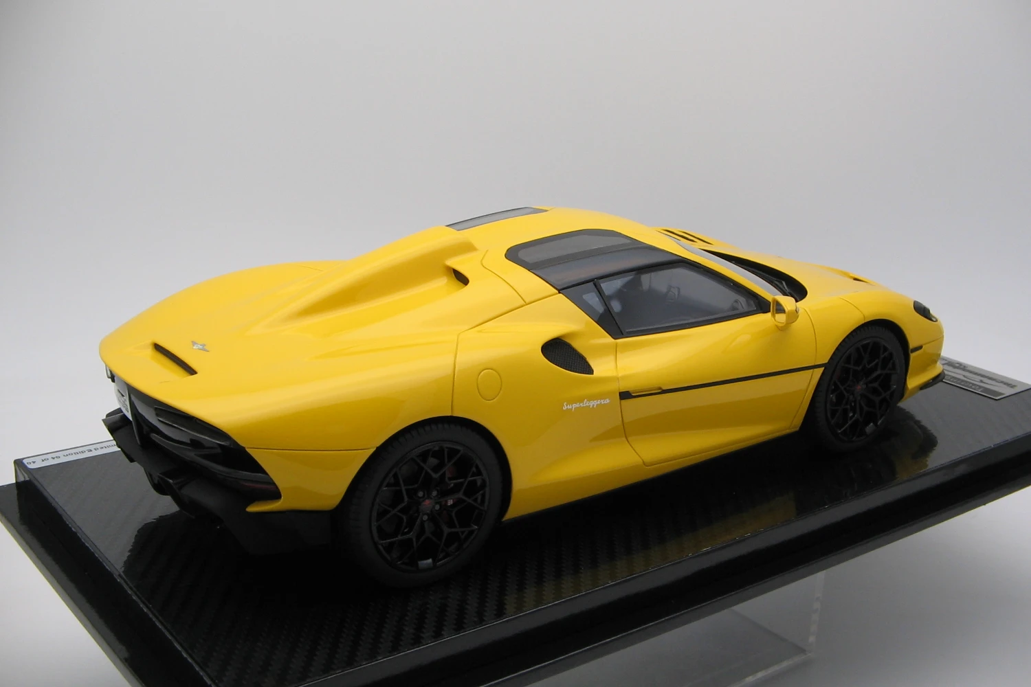 <!--articolo.descrizione_articolo-->