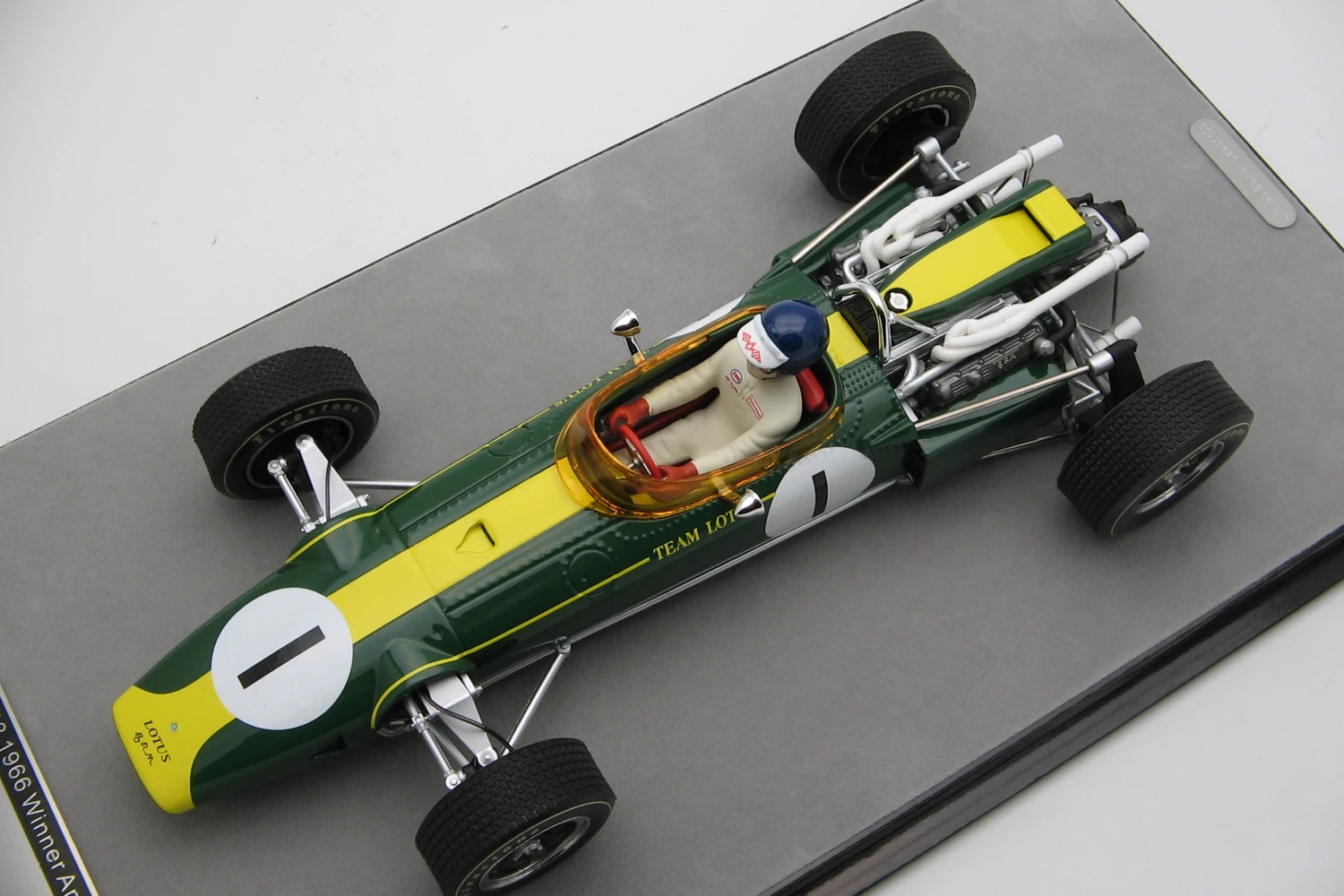 <!--articolo.descrizione_articolo-->