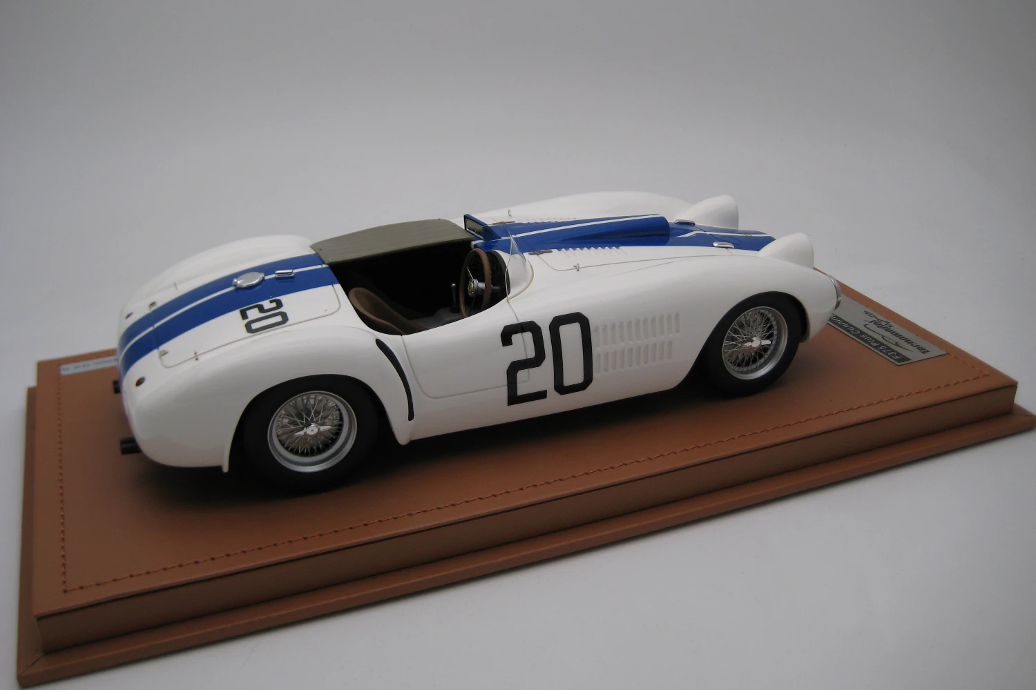 <!--articolo.descrizione_articolo-->