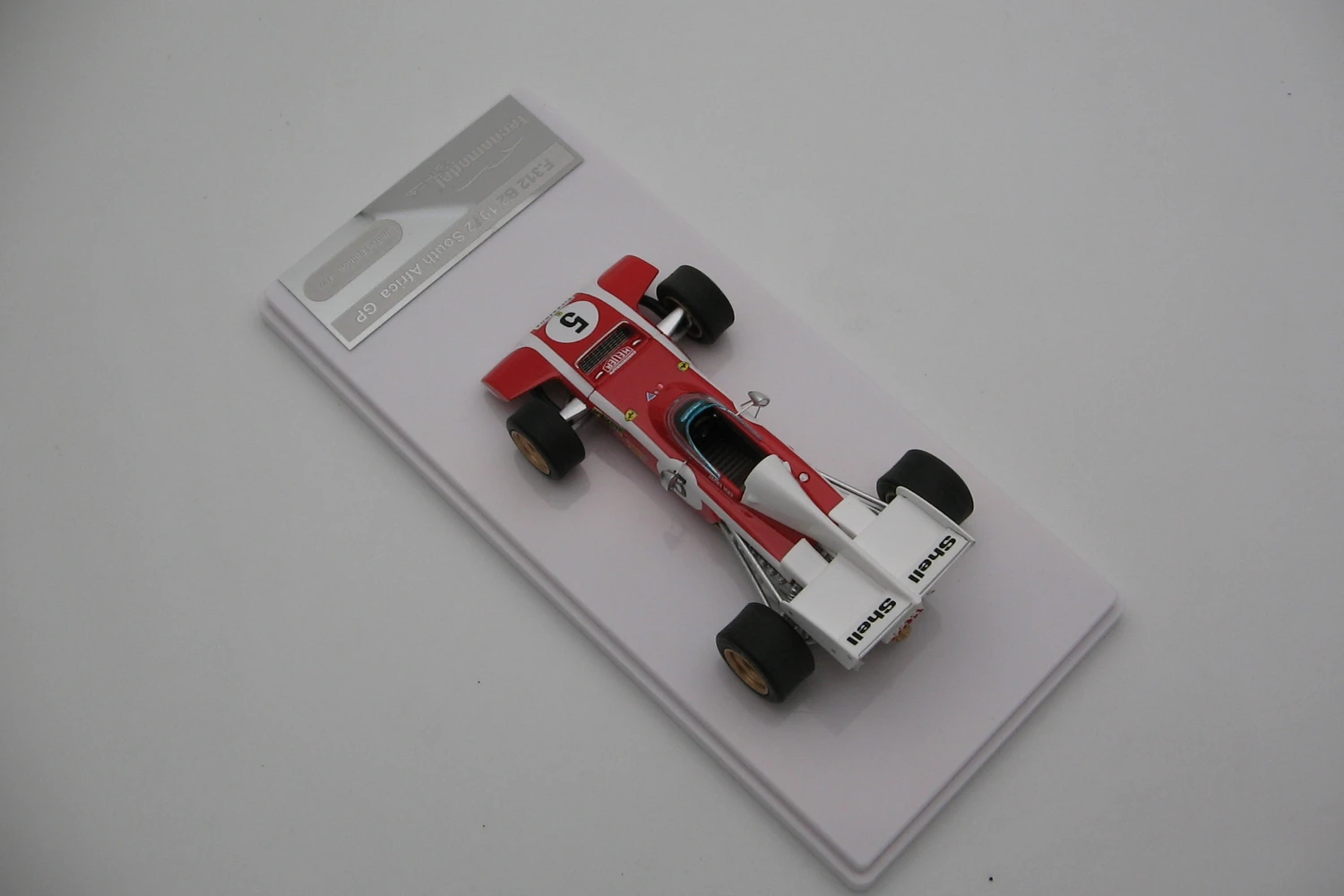 <!--articolo.descrizione_articolo-->