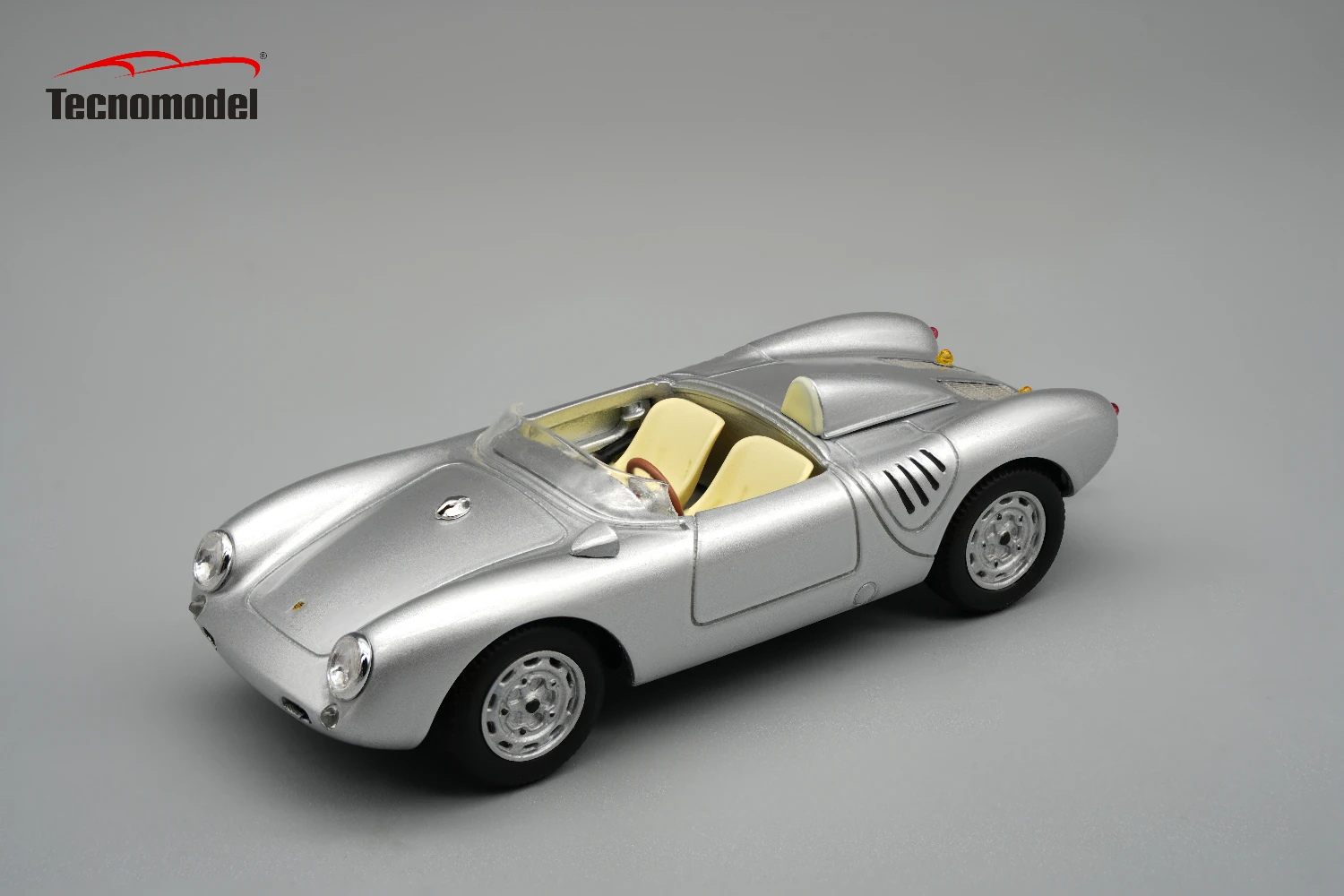 TM43-61D Porsche 550A RS 1957 Press version