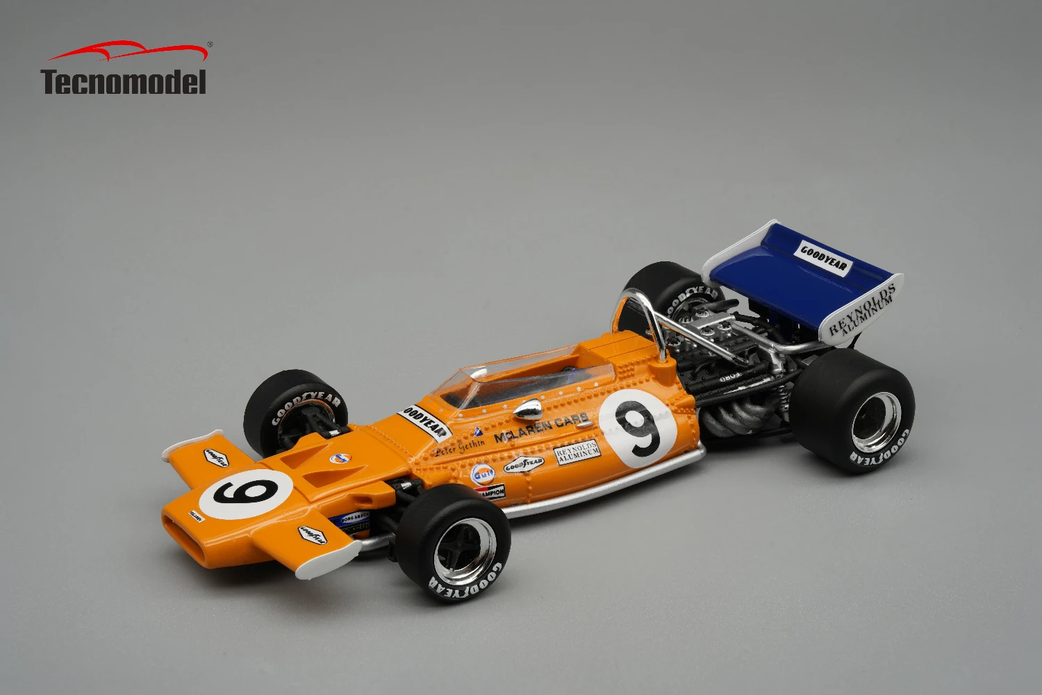 TM43-60B Mclaren M19A Monaco GP Driver Denny Hulme 1971 car #9