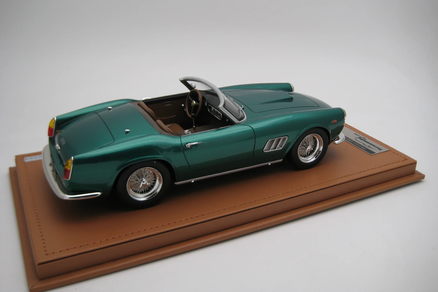 <!--articolo.descrizione_articolo-->