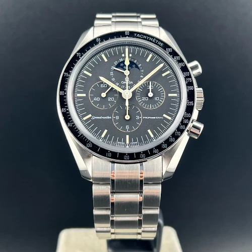 Omega Speedmaster Moonphase