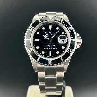 Rolex Submariner Date No Holes