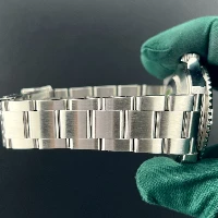 Rolex Submariner Date No Holes
