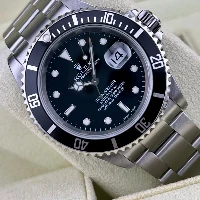 Rolex Submariner Date No Holes